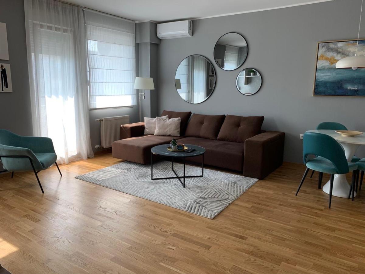 Gemini Apartment 3 - Modern Apartment With City View Нови Сад Екстериор снимка